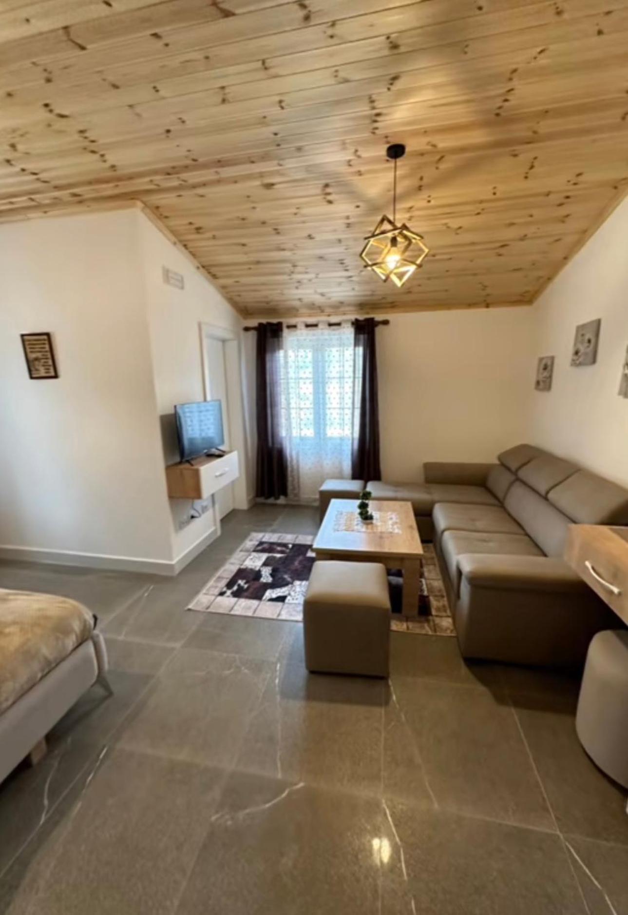 Qyteza Guest House & Camping Shkodër Eksteriør bilde