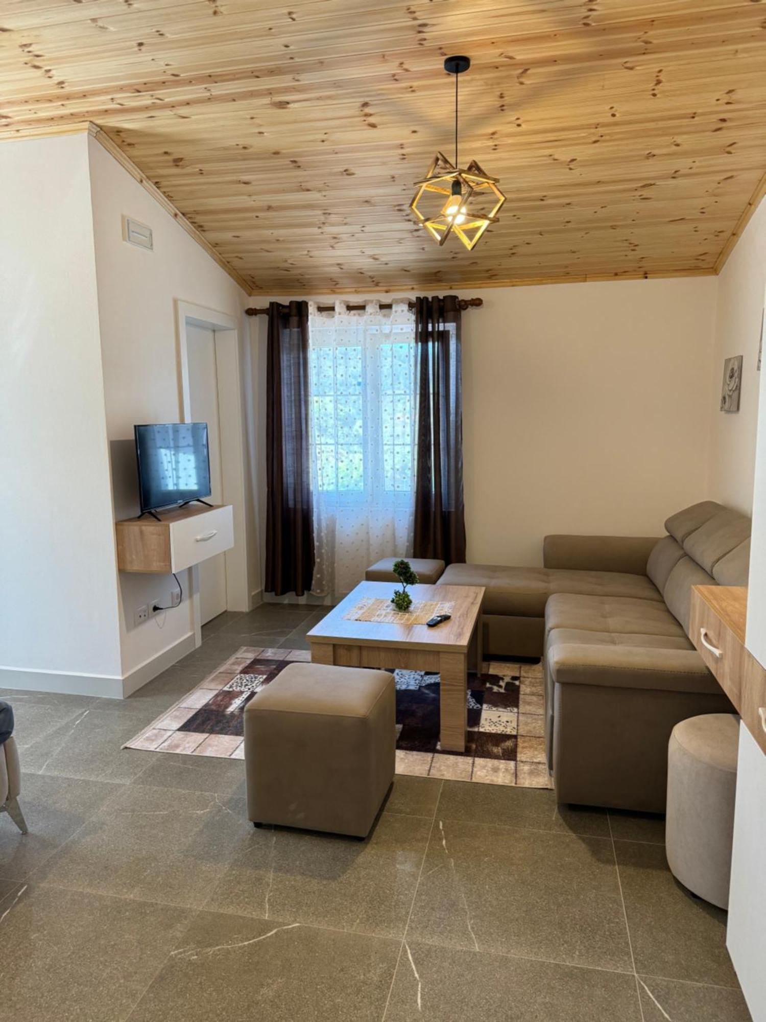 Qyteza Guest House & Camping Shkodër Eksteriør bilde